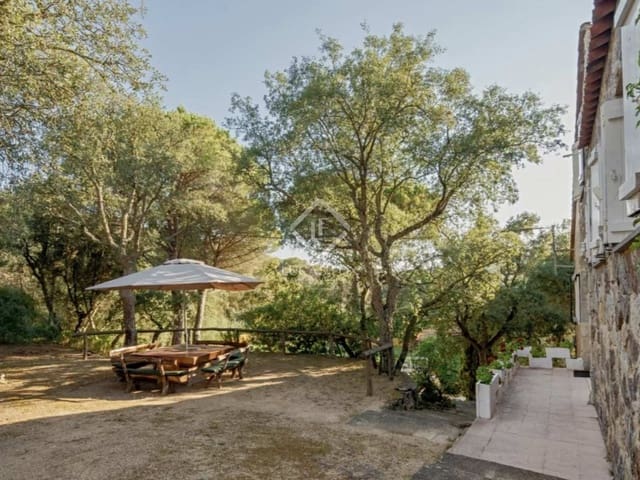 5 Zimmer Villa zu verkaufen in Castell-Platja d'Aro mit Pool Garage - 845.000 € (Ref: 7927652)