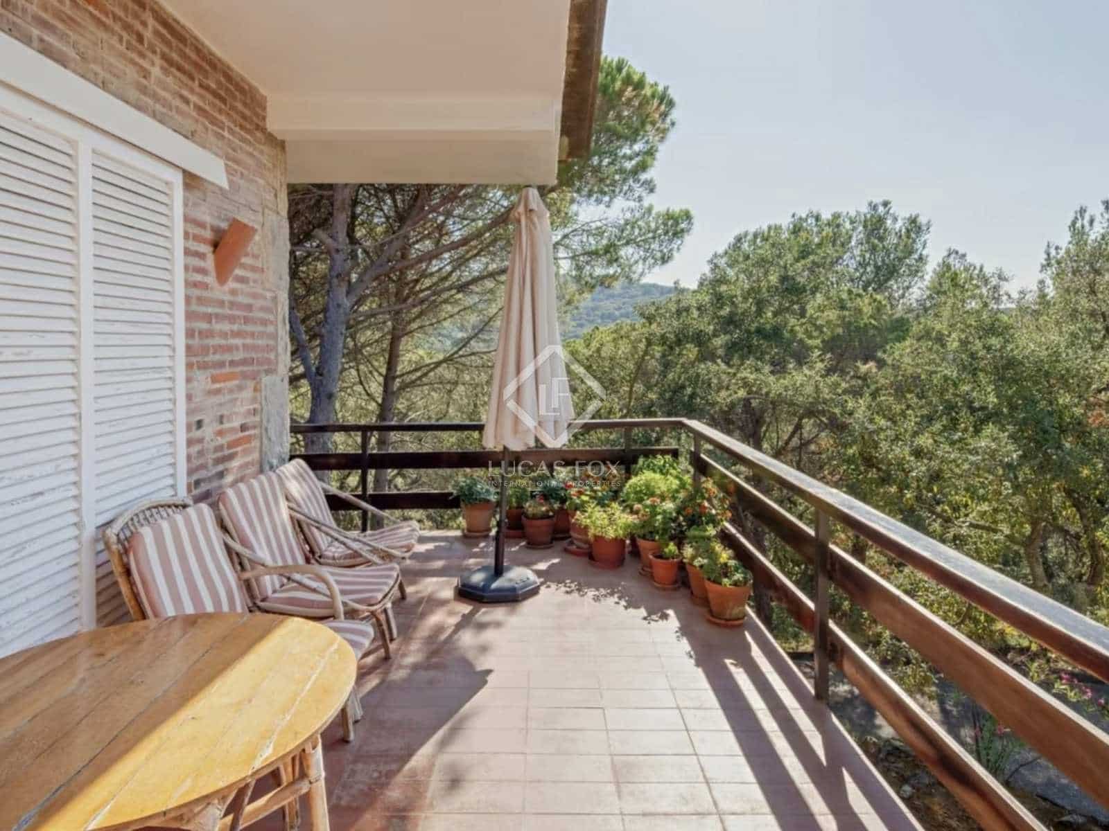 5 makuuhuone Huvila myytävänä paikassa Castell-Platja d'Aro mukana uima-altaan 
autotalli - 845 000 € (Ref: 7927652)