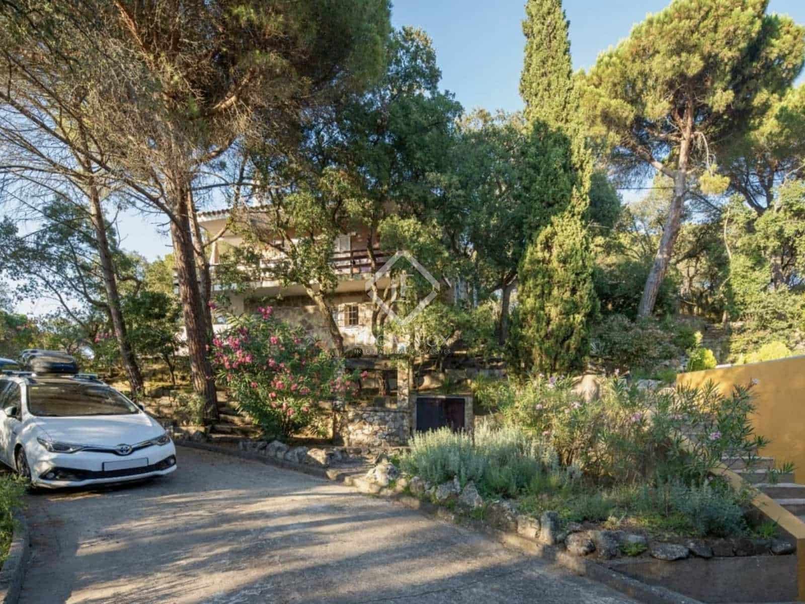 5 makuuhuone Huvila myytävänä paikassa Castell-Platja d'Aro mukana uima-altaan 
autotalli - 845 000 € (Ref: 7927652)