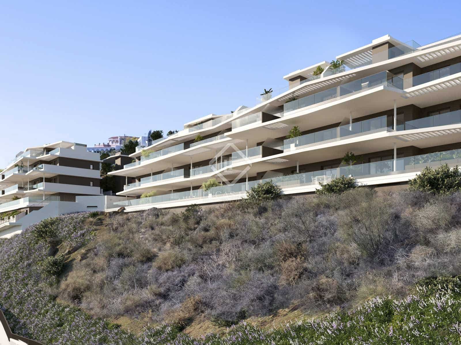 2 soveværelse Lejlighed til salg i Torre de Benagalbon med swimmingpool garage - € 510.000 (Ref: 7932800)