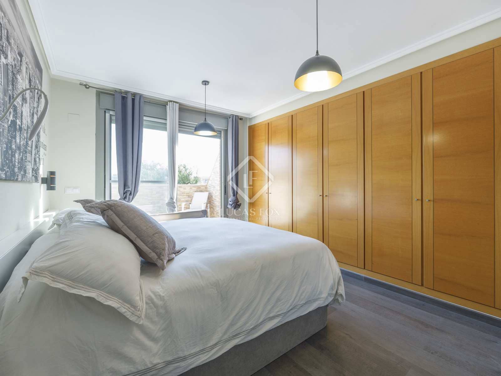 4 soveværelse Villa til leje i San Antonio de Benageber med swimmingpool garage - € 2.400 (Ref: 7932805)