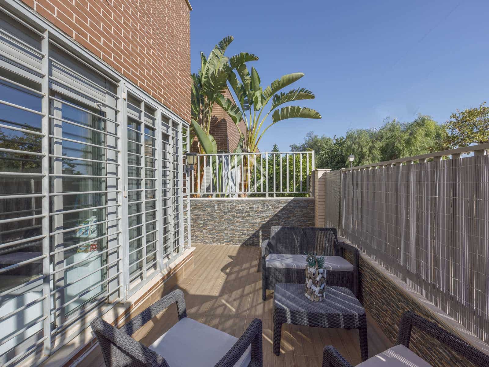 4 soveværelse Villa til leje i San Antonio de Benageber med swimmingpool garage - € 2.400 (Ref: 7932805)