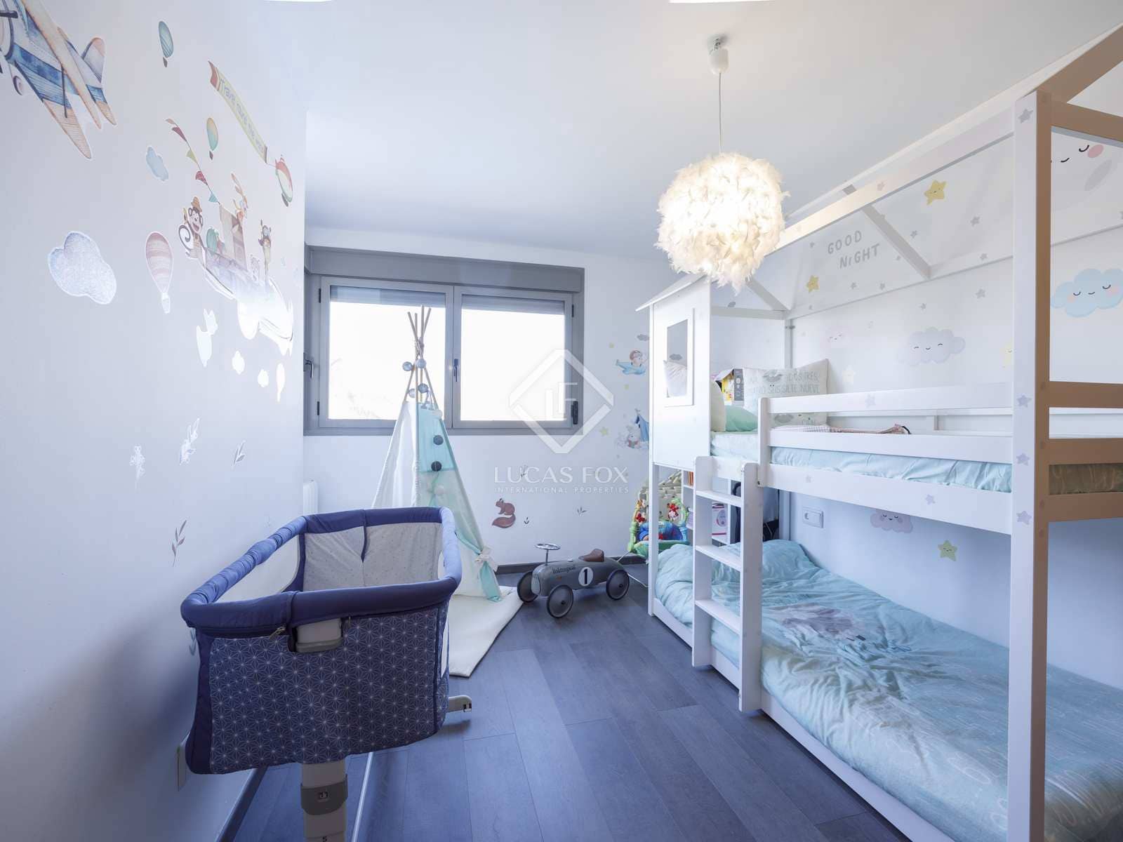 4 soveværelse Villa til leje i San Antonio de Benageber med swimmingpool garage - € 2.400 (Ref: 7932805)