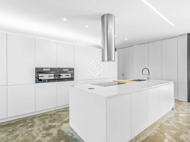 5 slaapkamer Villa te koop in Alicante stad met zwembad garage - € 2.100.000 (Ref: 7935502)