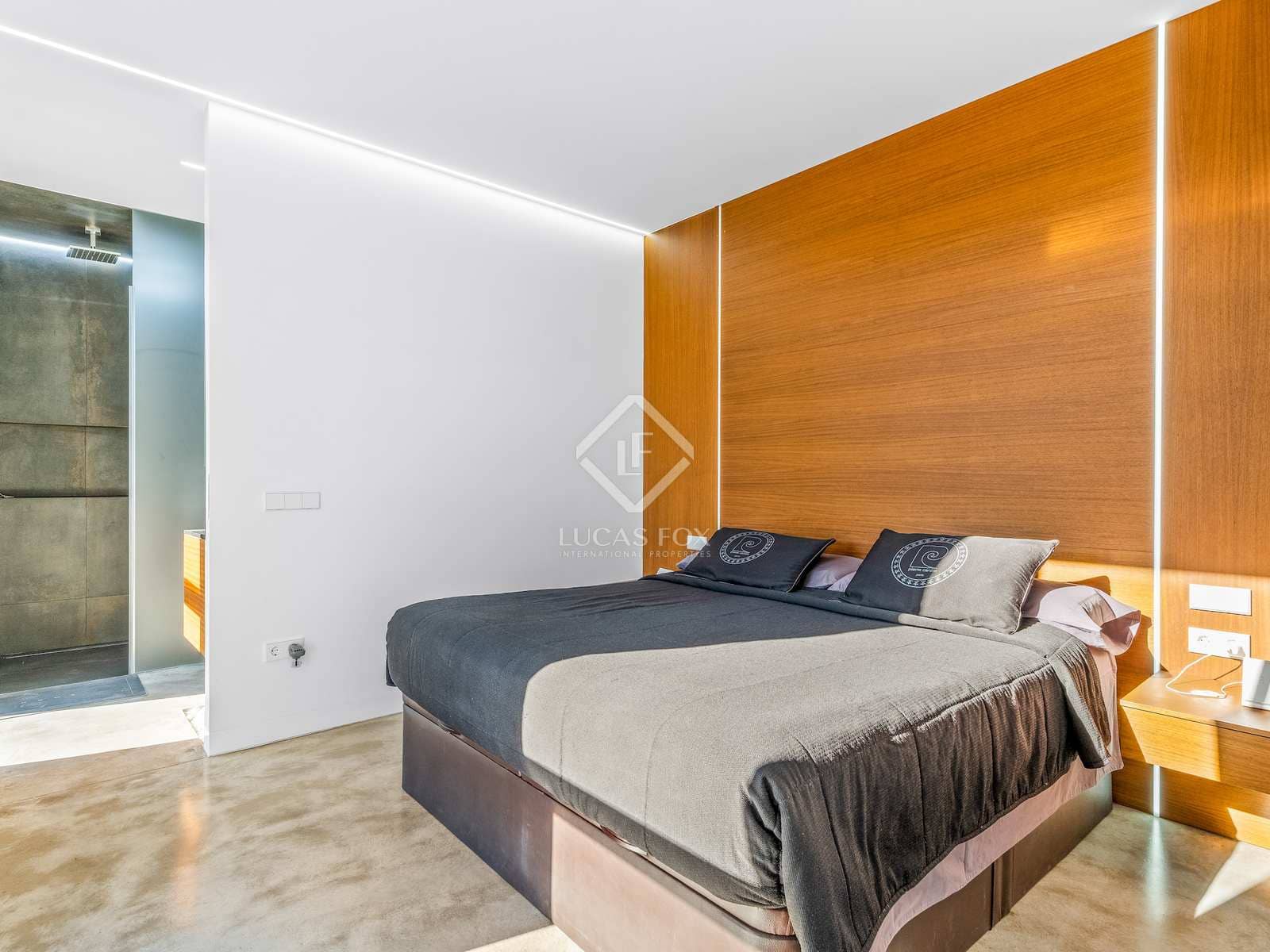 5 slaapkamer Villa te koop in Alicante stad met zwembad garage - € 2.100.000 (Ref: 7935502)