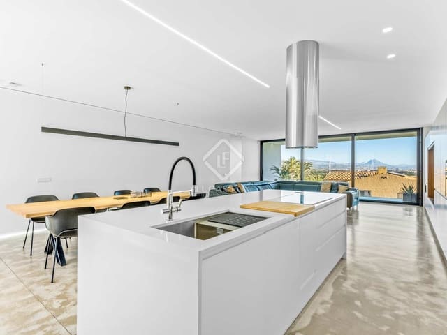 5 slaapkamer Villa te koop in Alicante stad met zwembad garage - € 2.100.000 (Ref: 7935502)