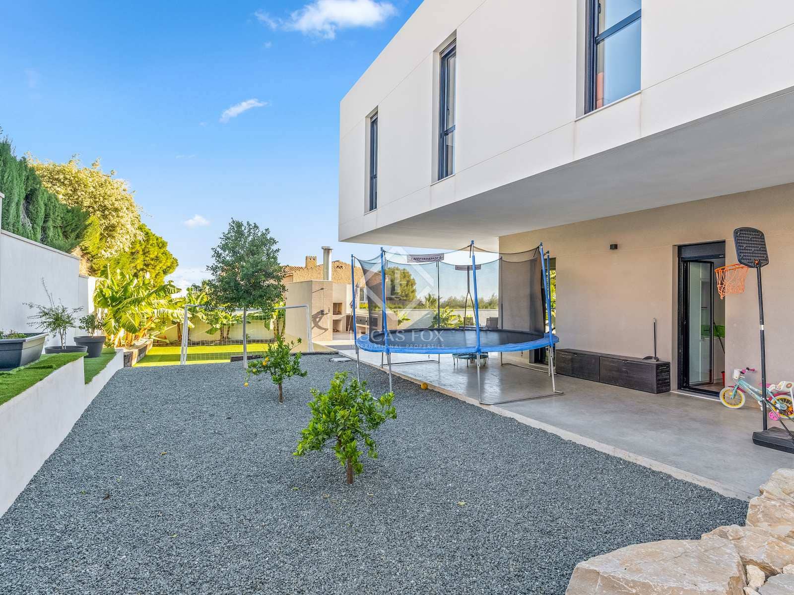 5 slaapkamer Villa te koop in Alicante stad met zwembad garage - € 2.100.000 (Ref: 7935502)