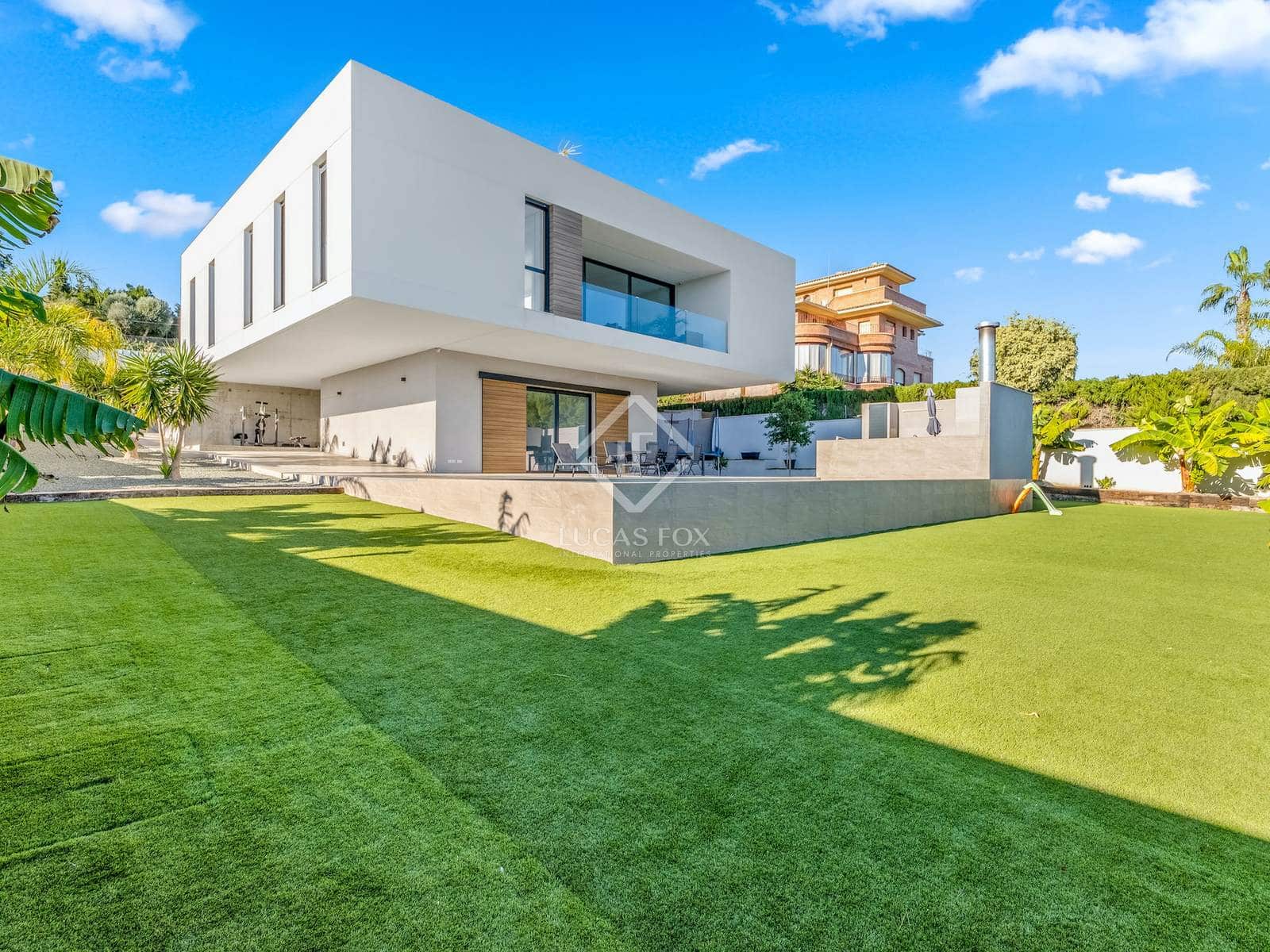 5 slaapkamer Villa te koop in Alicante stad met zwembad garage - € 2.100.000 (Ref: 7935502)