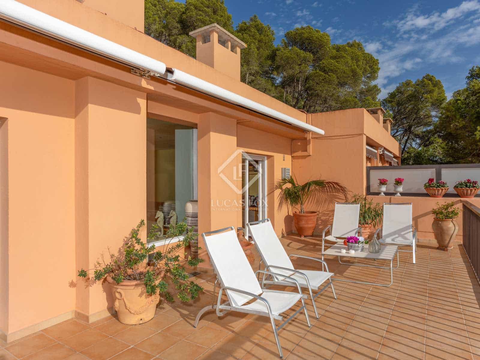 2 bedroom Villa for sale in Llafranc with garage - € 875,000 (Ref: 7950272)