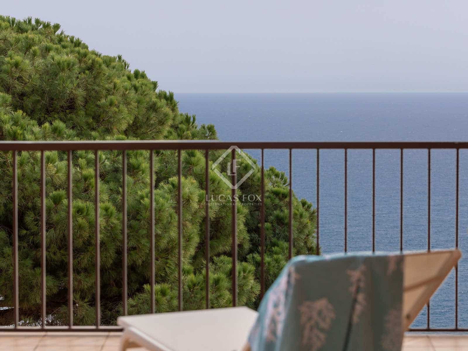 2 bedroom Villa for sale in Llafranc with garage - € 875,000 (Ref: 7950272)