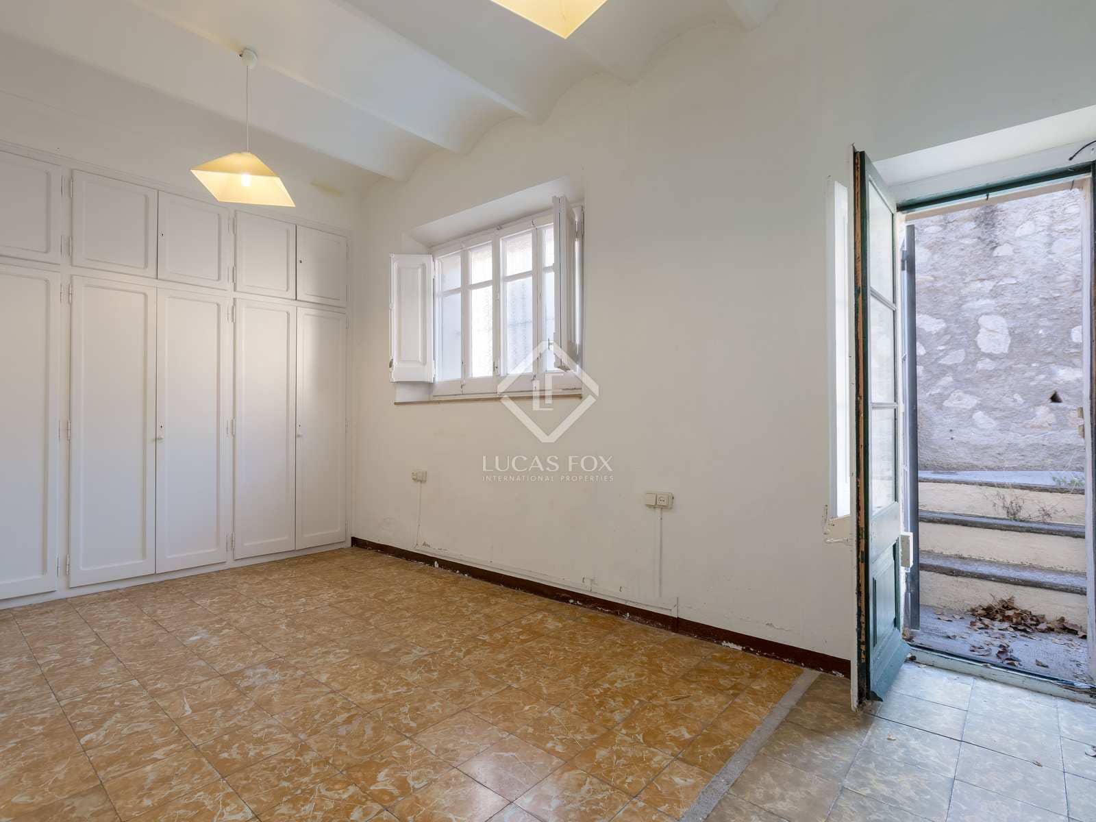 10 bedroom Villa for sale in Cabrils with garage - € 1,250,000 (Ref: 7950277)