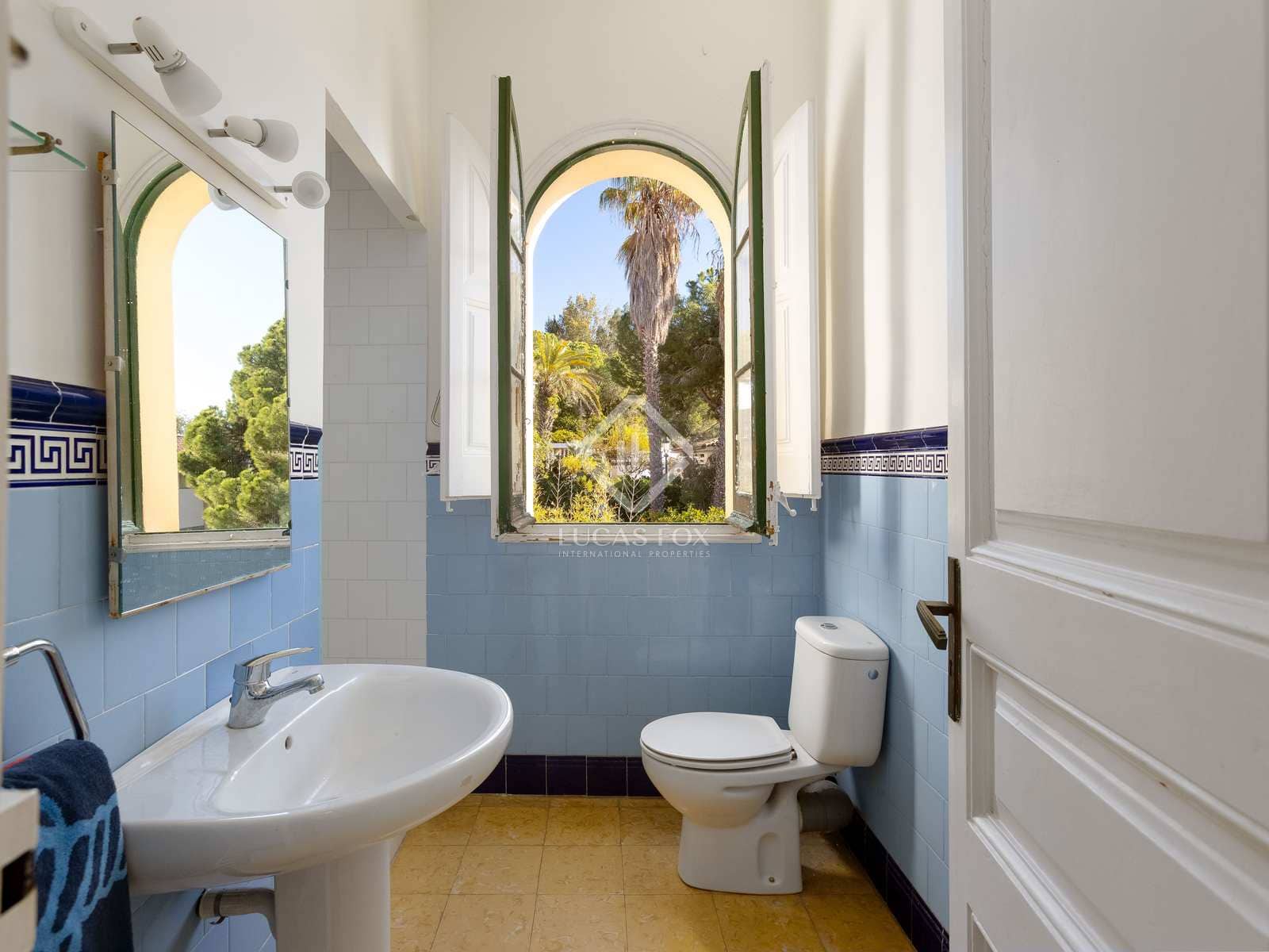 10 bedroom Villa for sale in Cabrils with garage - € 1,250,000 (Ref: 7950277)