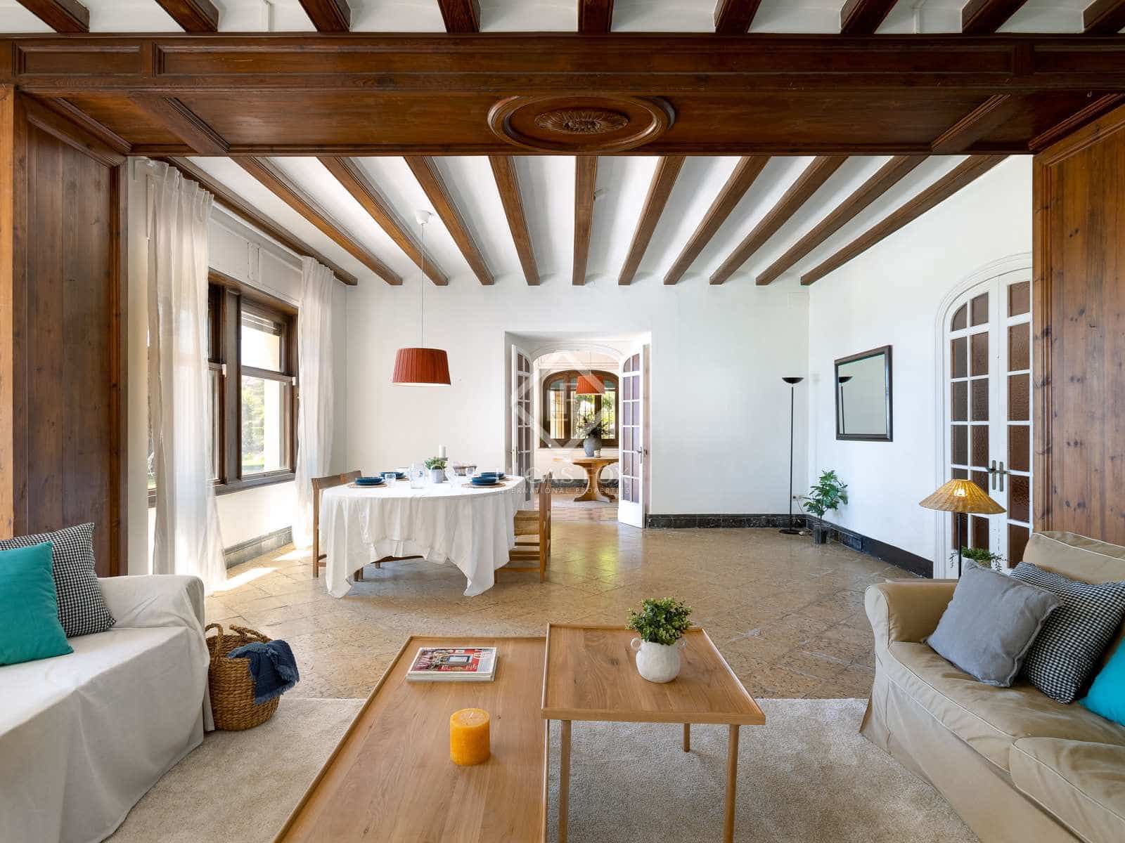 10 bedroom Villa for sale in Cabrils with garage - € 1,250,000 (Ref: 7950277)