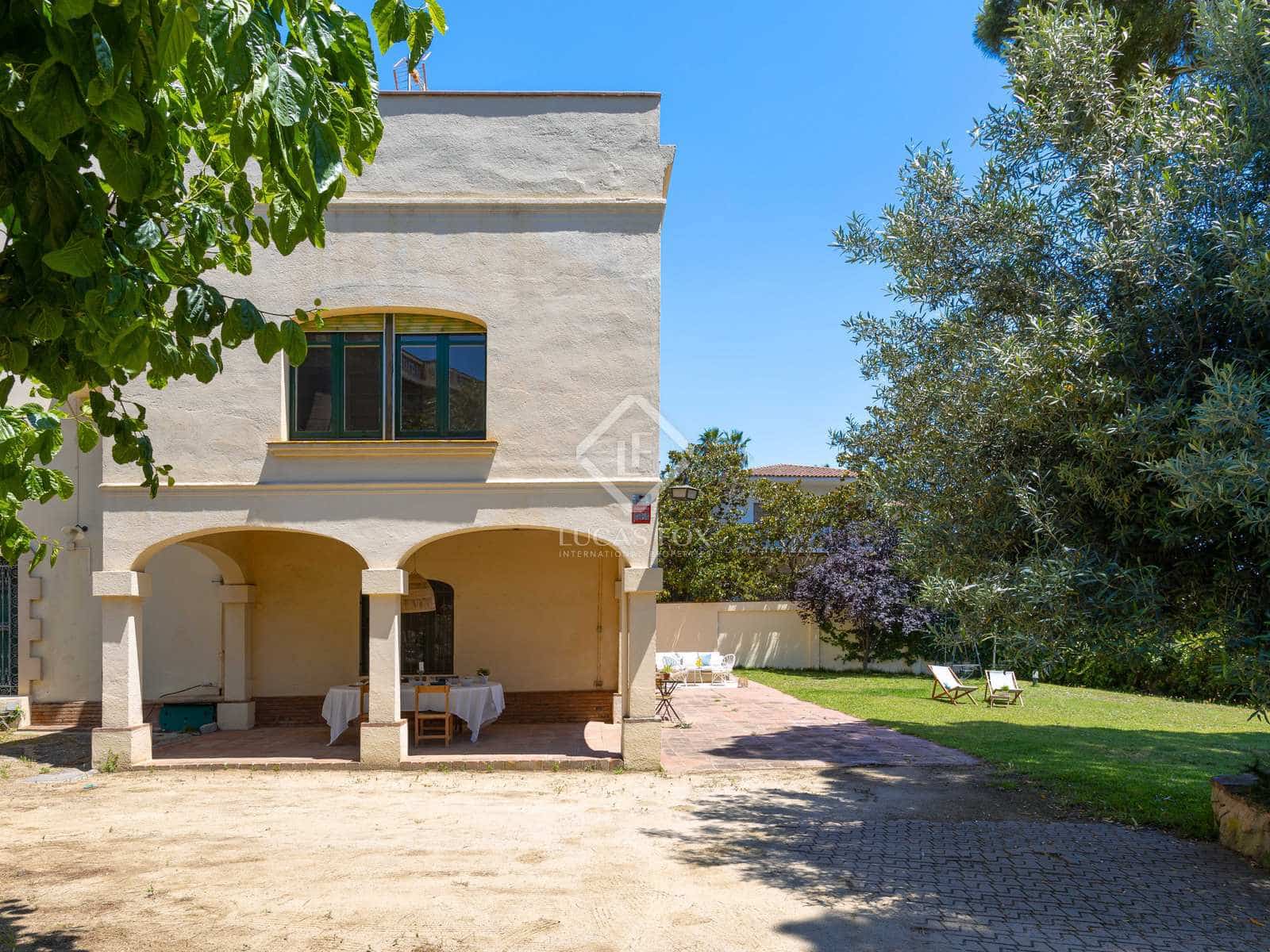 10 bedroom Villa for sale in Cabrils with garage - € 1,250,000 (Ref: 7950277)