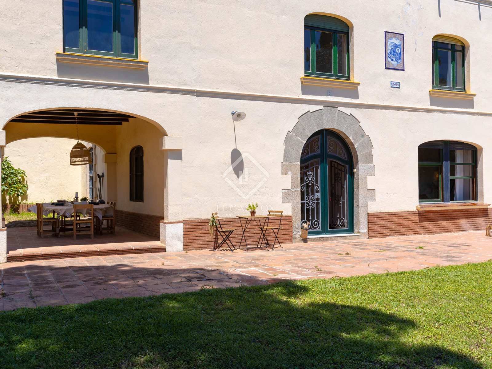 10 bedroom Villa for sale in Cabrils with garage - € 1,250,000 (Ref: 7950277)