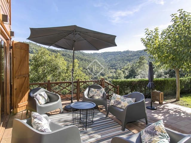 3 bedroom Villa for rent in Sant Cugat del Vallès with pool garage - € 6,000 (Ref: 7950285)