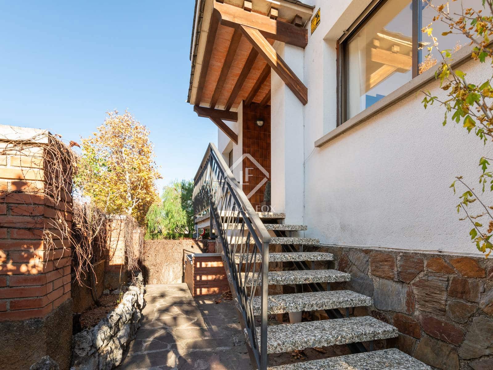 4 slaapkamer Villa te huur in Sant Cugat del Valles met garage - € 3.500 (Ref: 7953413)