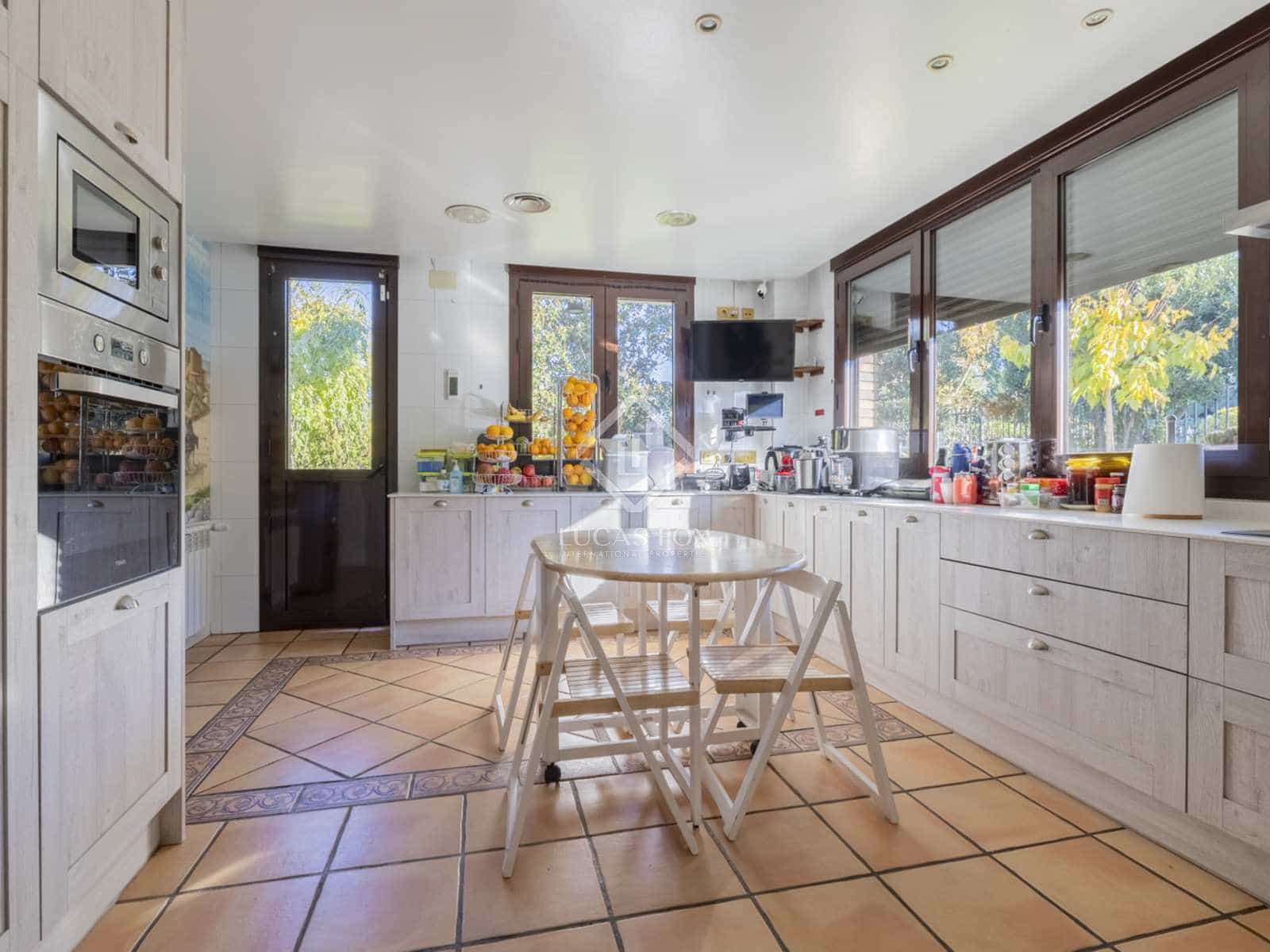 5 soveværelse Villa til salg i Pozuelo de Alarcon med swimmingpool - € 3.950.000 (Ref: 7957074)