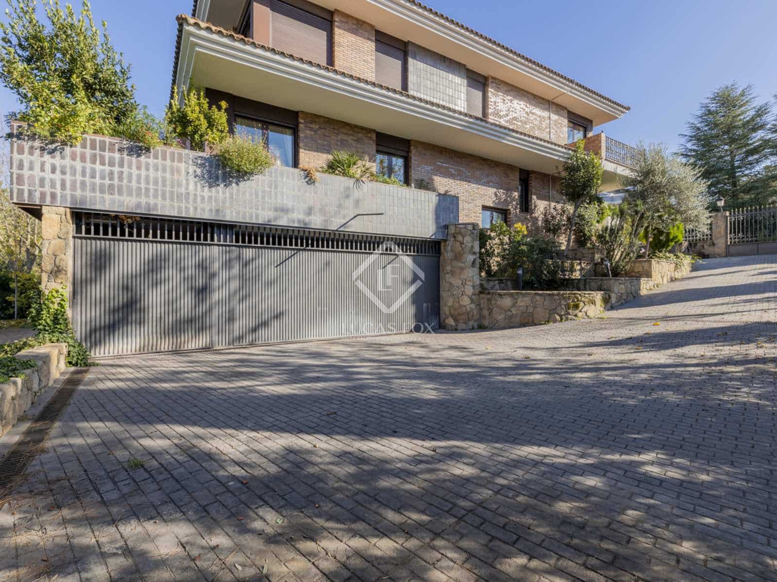 5 soveværelse Villa til salg i Pozuelo de Alarcon med swimmingpool - € 3.950.000 (Ref: 7957074)