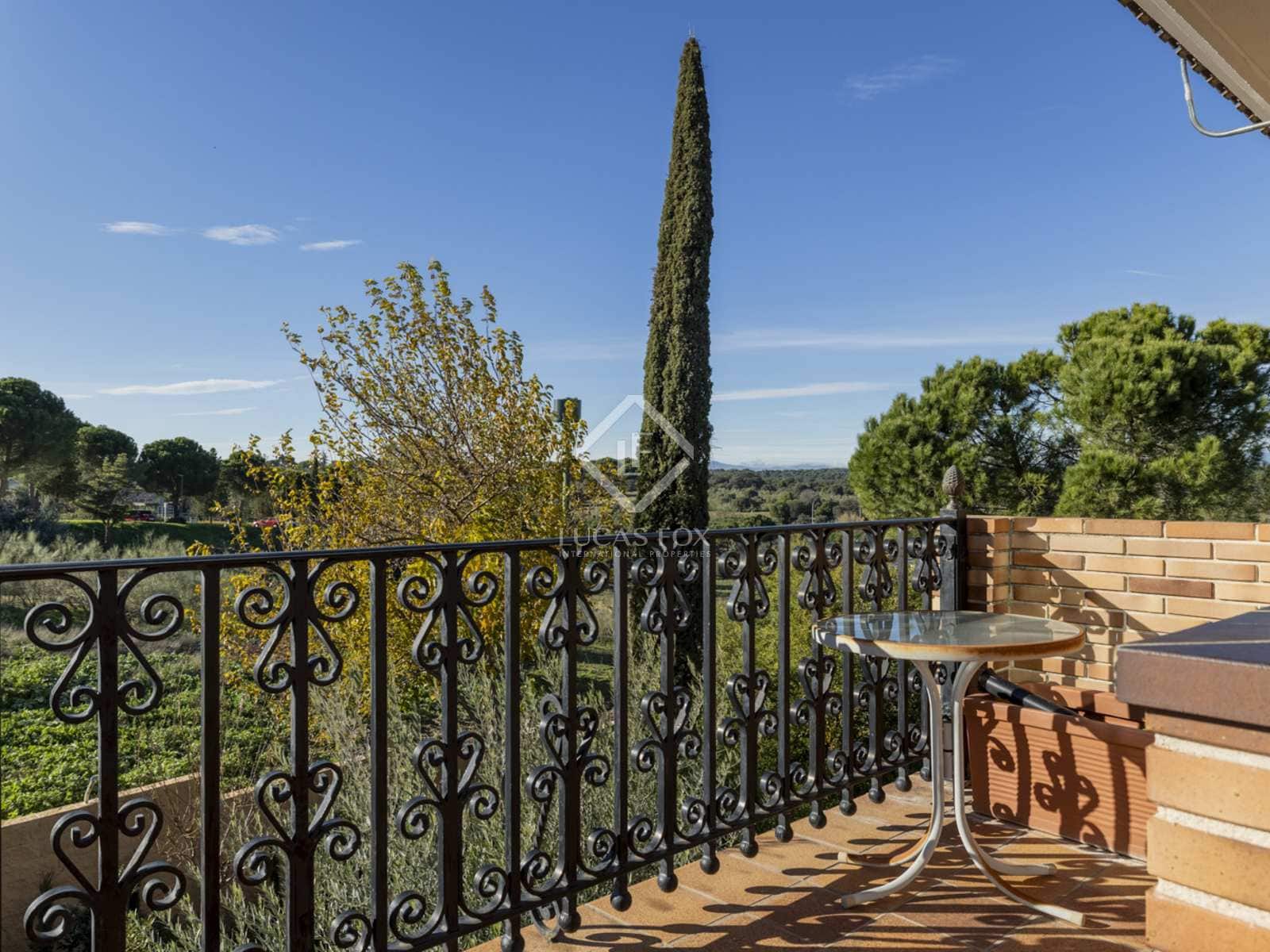 5 soveværelse Villa til salg i Pozuelo de Alarcon med swimmingpool - € 3.950.000 (Ref: 7957074)