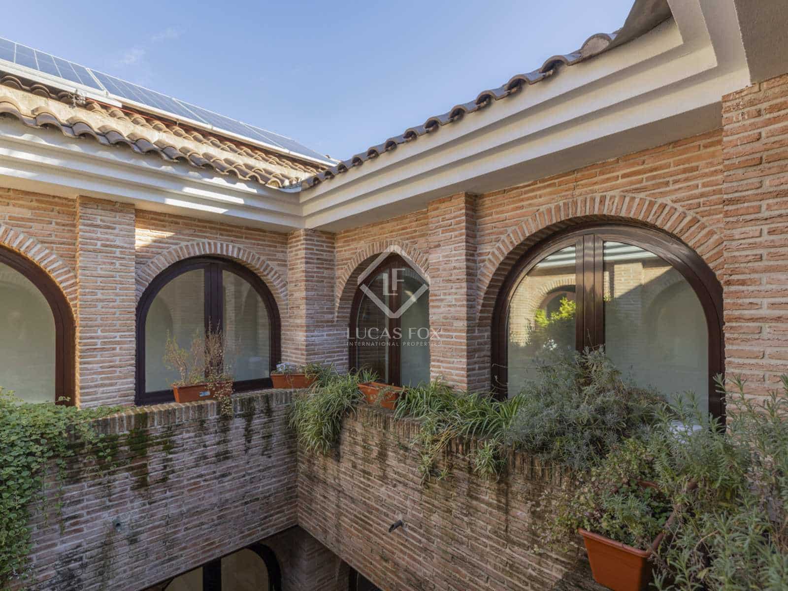 5 soveværelse Villa til salg i Pozuelo de Alarcon med swimmingpool - € 3.950.000 (Ref: 7957074)