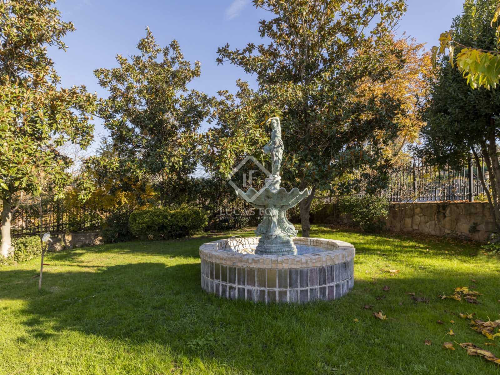 5 soveværelse Villa til salg i Pozuelo de Alarcon med swimmingpool - € 3.950.000 (Ref: 7957074)