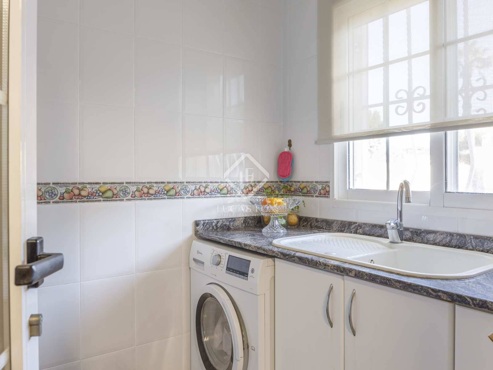 6 soveværelse Villa til salg i Riba-roja de Turia med swimmingpool garage - € 900.000 (Ref: 7957077)