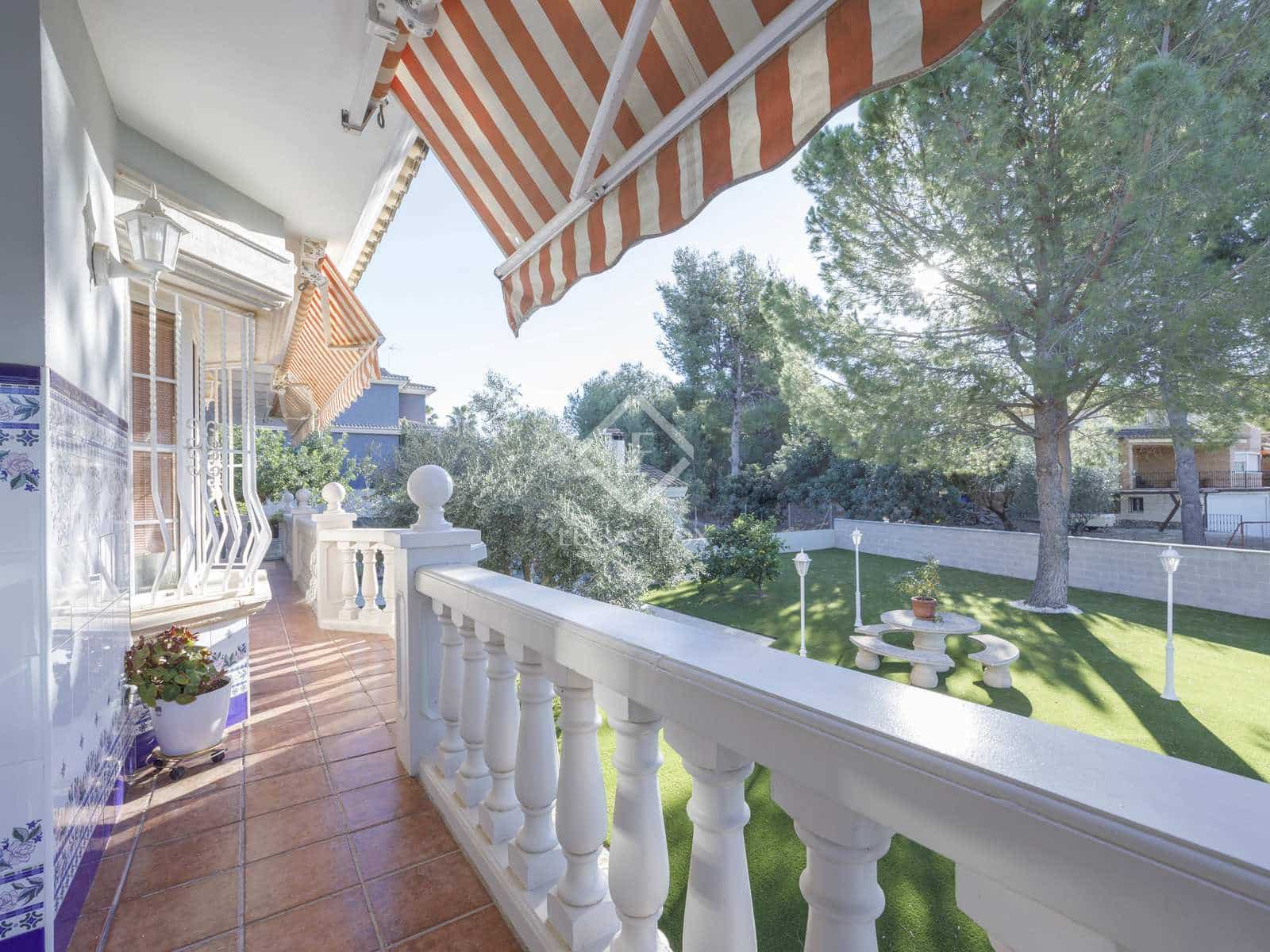 6 soveværelse Villa til salg i Riba-roja de Turia med swimmingpool garage - € 900.000 (Ref: 7957077)