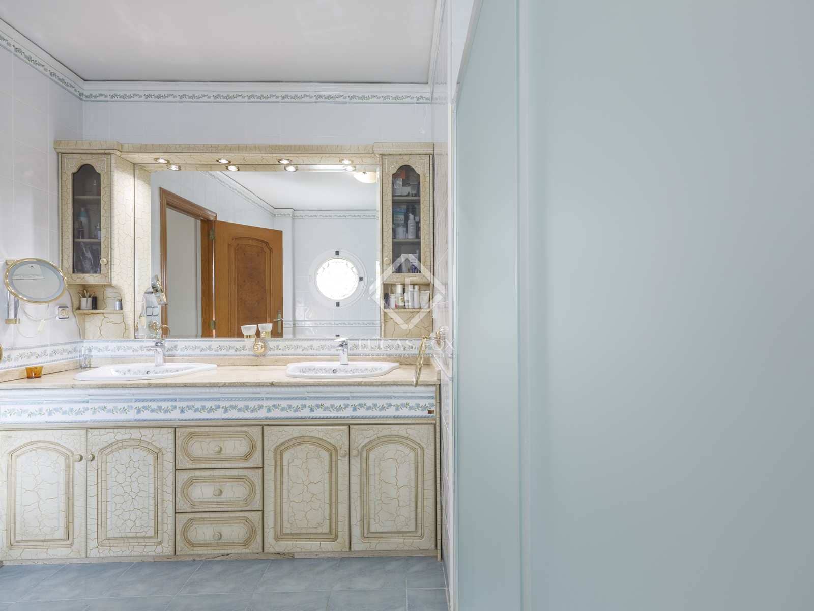 6 soveværelse Villa til salg i Riba-roja de Turia med swimmingpool garage - € 900.000 (Ref: 7957077)