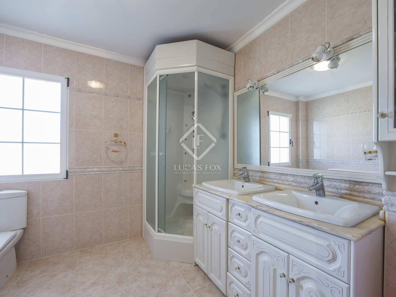 6 soveværelse Villa til salg i Riba-roja de Turia med swimmingpool garage - € 900.000 (Ref: 7957077)