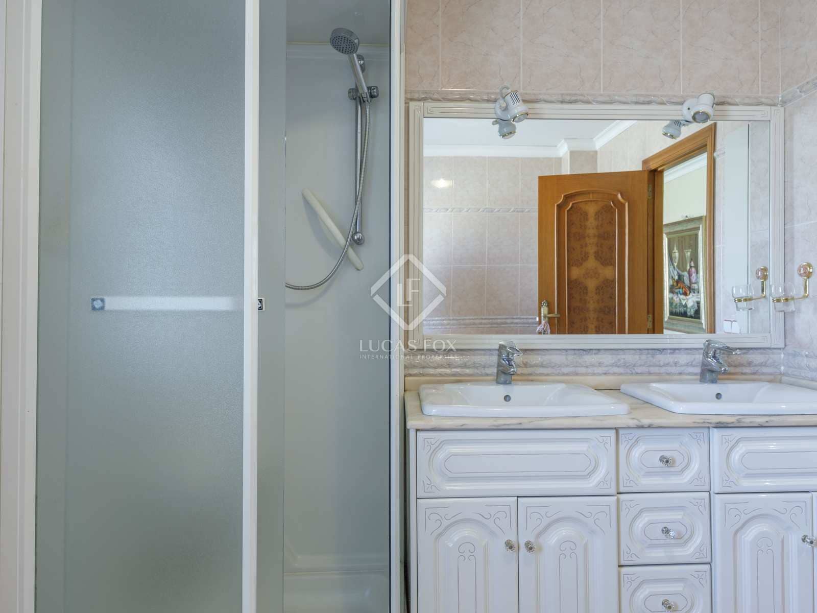 6 soveværelse Villa til salg i Riba-roja de Turia med swimmingpool garage - € 900.000 (Ref: 7957077)