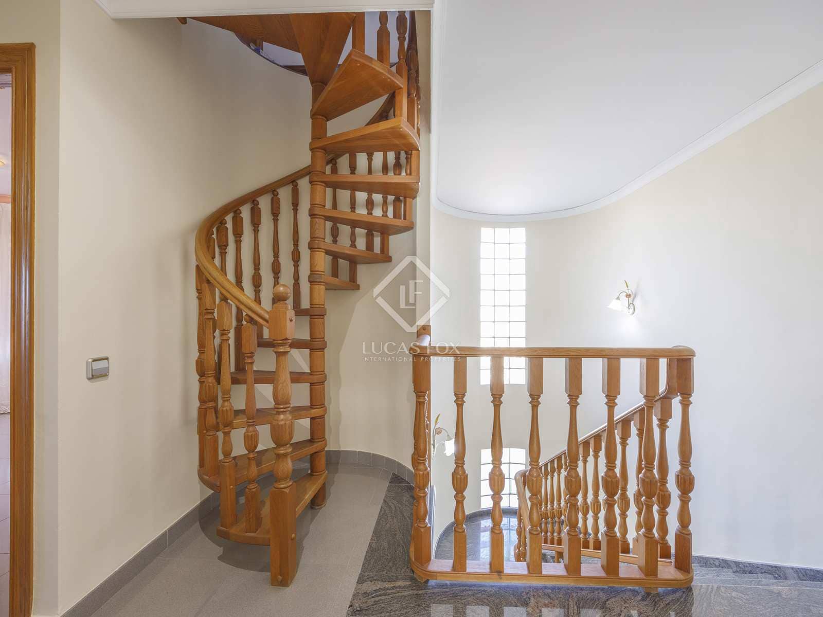 6 soveværelse Villa til salg i Riba-roja de Turia med swimmingpool garage - € 900.000 (Ref: 7957077)