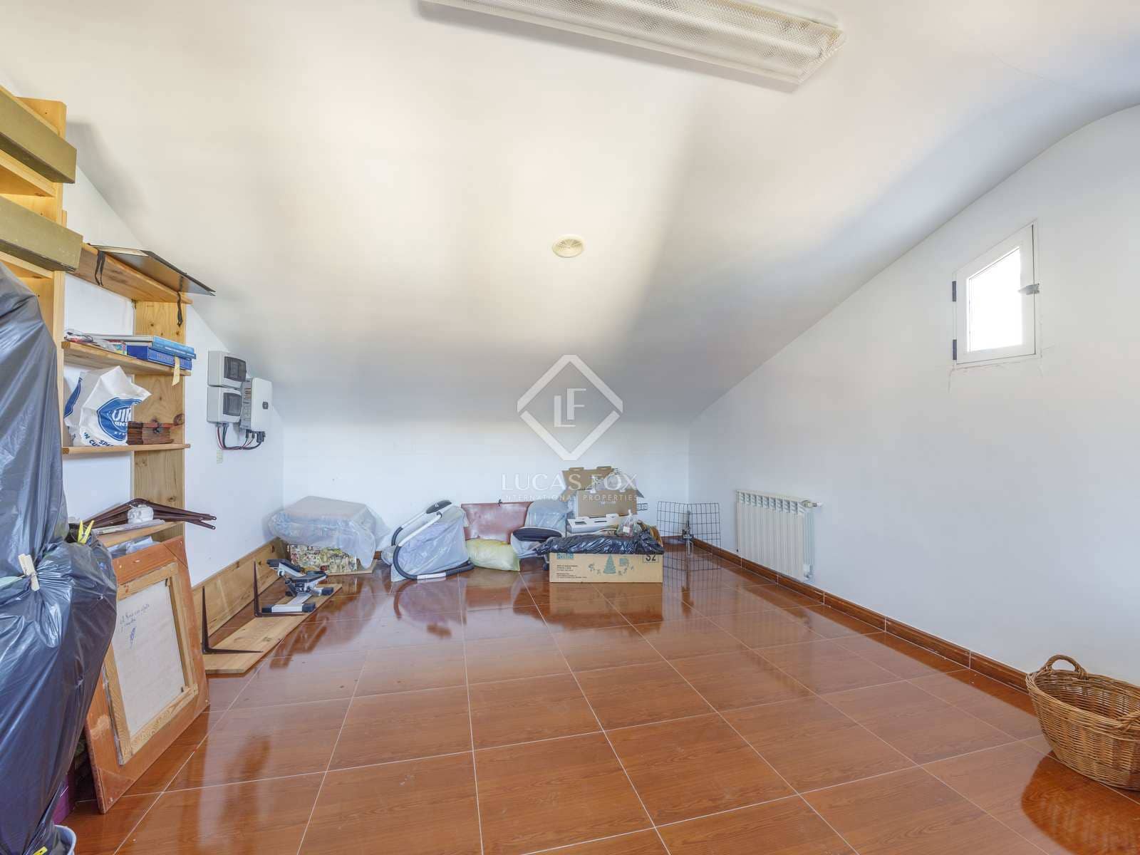 6 soveværelse Villa til salg i Riba-roja de Turia med swimmingpool garage - € 900.000 (Ref: 7957077)