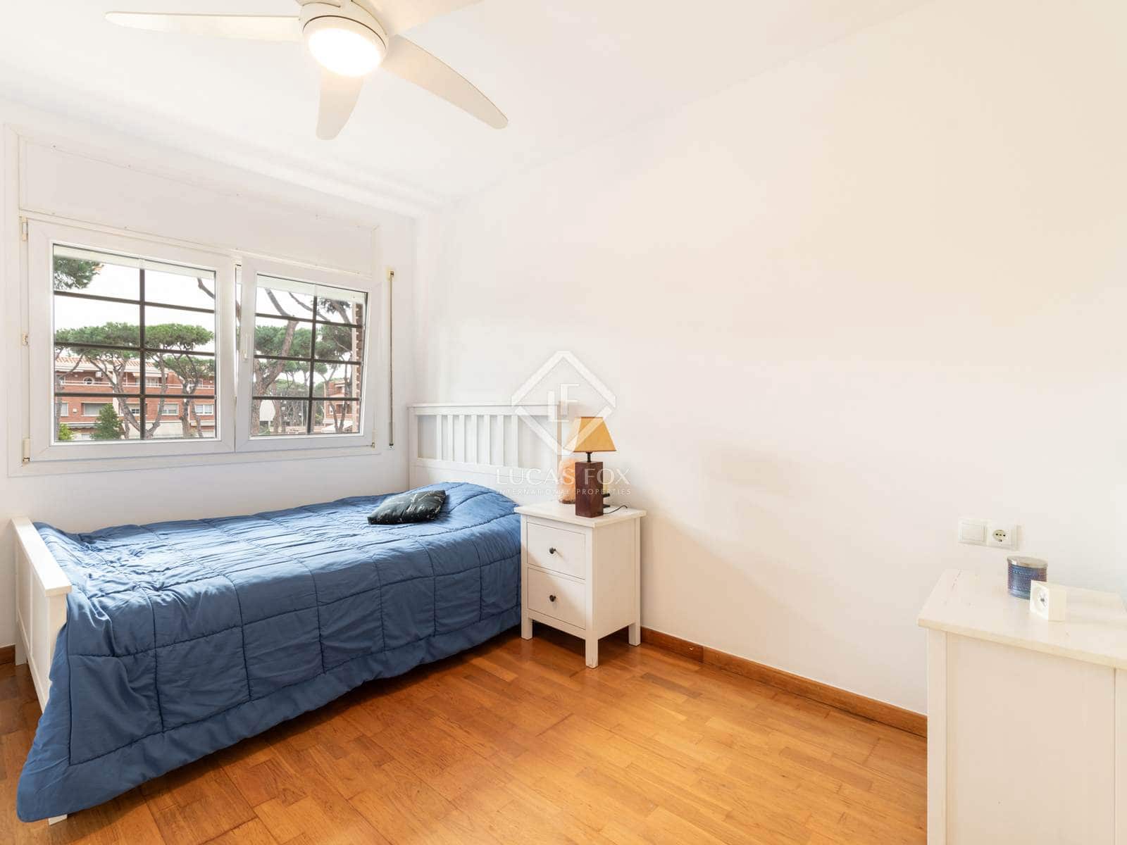 5 soveværelse Villa til salg i Gava med swimmingpool garage - € 1.195.000 (Ref: 7972003)