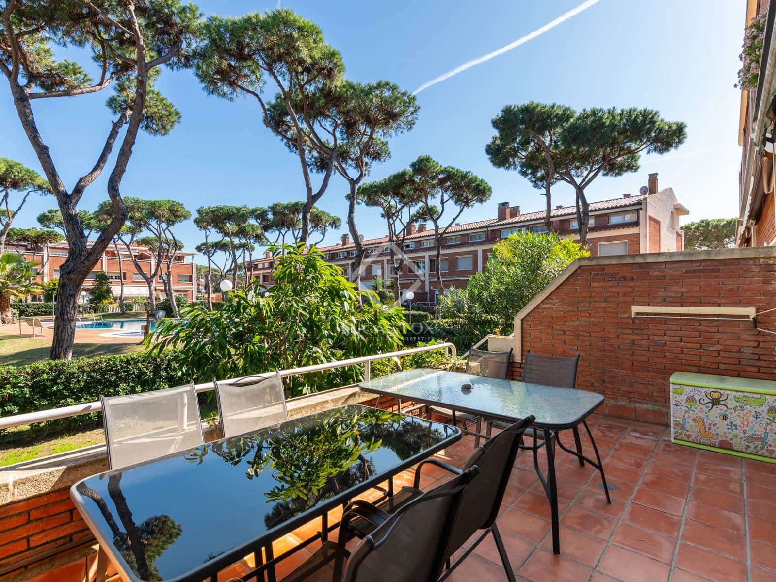 5 soveværelse Villa til salg i Gava med swimmingpool garage - € 1.195.000 (Ref: 7972003)