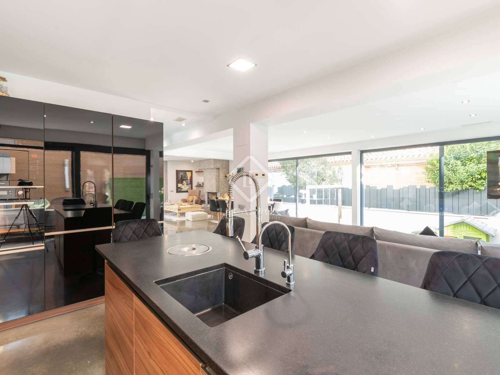 5 soveværelse Villa til salg i Castelldefels med swimmingpool garage - € 2.400.000 (Ref: 7972004)