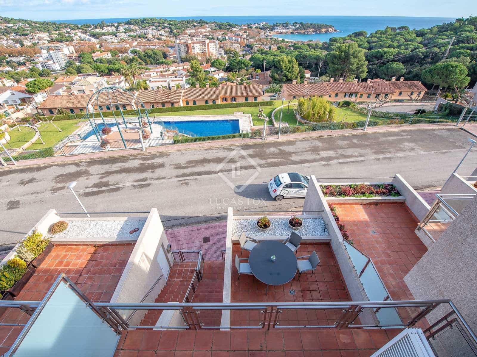 3 bedroom Villa for sale in Sant Feliu de Guixols with pool garage - € 625,000 (Ref: 7976008)