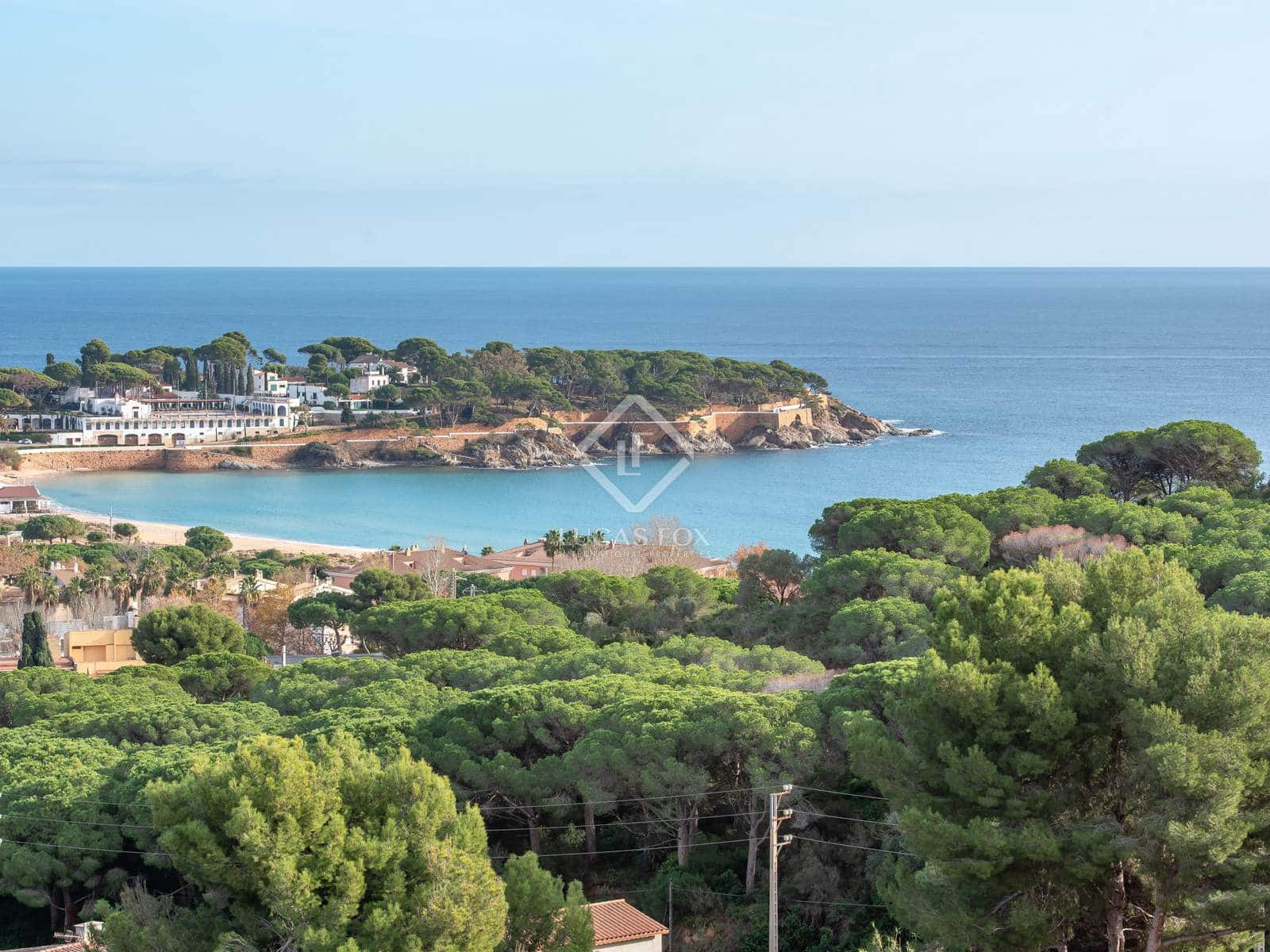 3 bedroom Villa for sale in Sant Feliu de Guixols with pool garage - € 625,000 (Ref: 7976008)