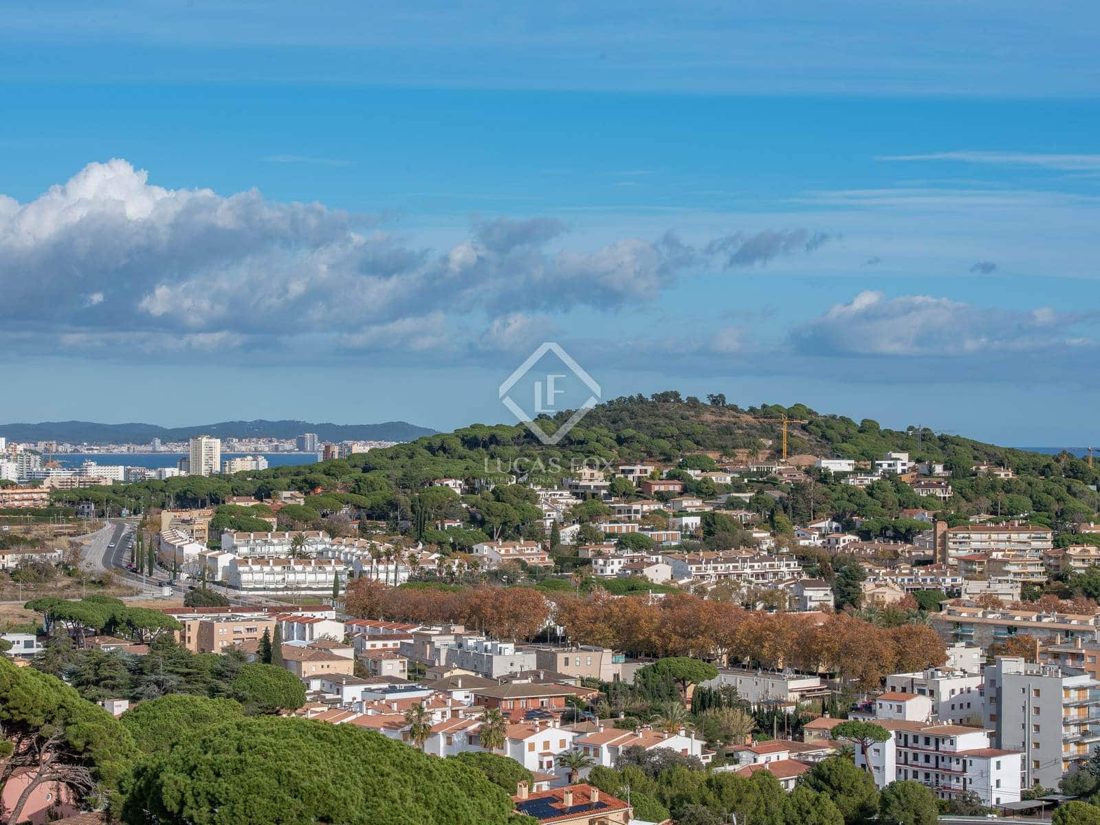 3 bedroom Villa for sale in Sant Feliu de Guixols with pool garage - € 625,000 (Ref: 7976008)