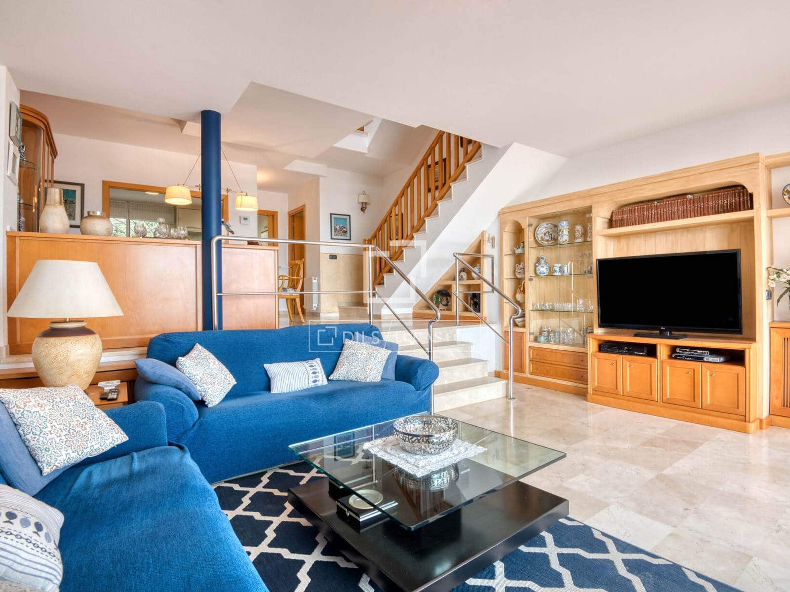 3 bedroom Villa for sale in Sant Feliu de Guixols with pool garage - € 625,000 (Ref: 7976008)