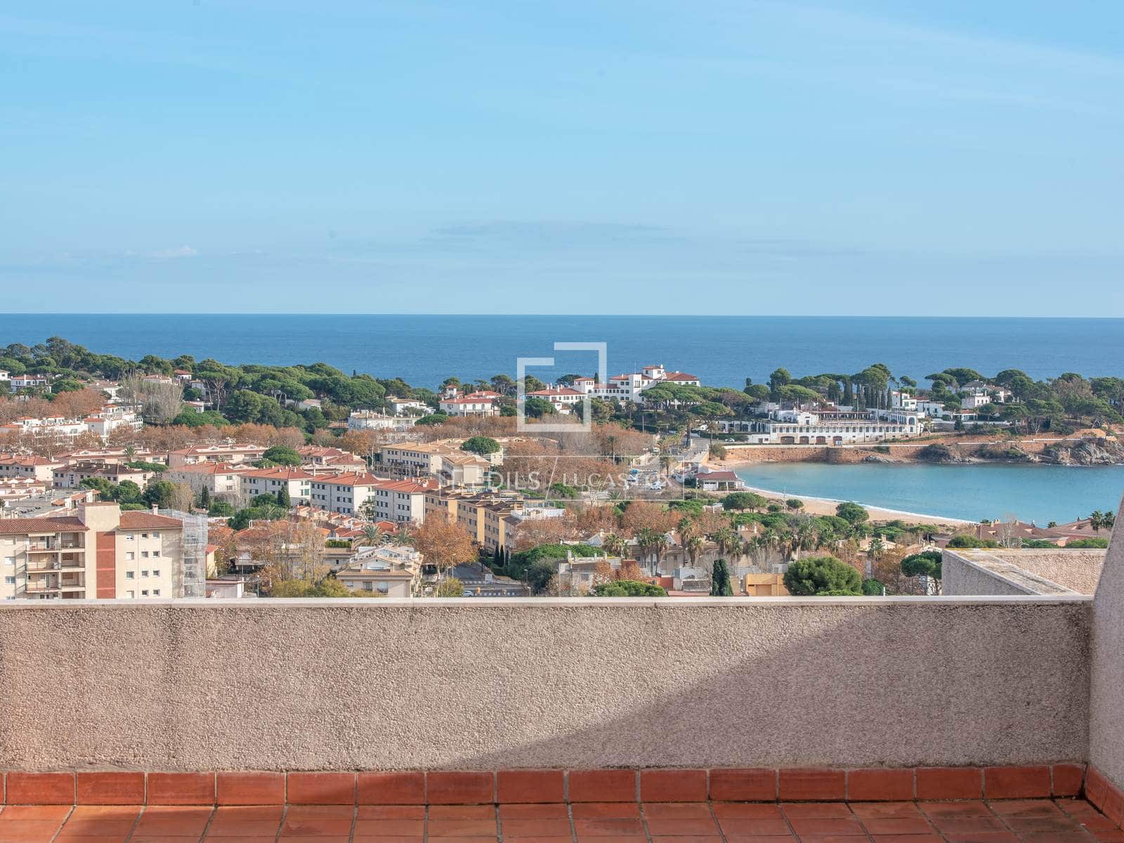 3 bedroom Villa for sale in Sant Feliu de Guixols with pool garage - € 625,000 (Ref: 7976008)