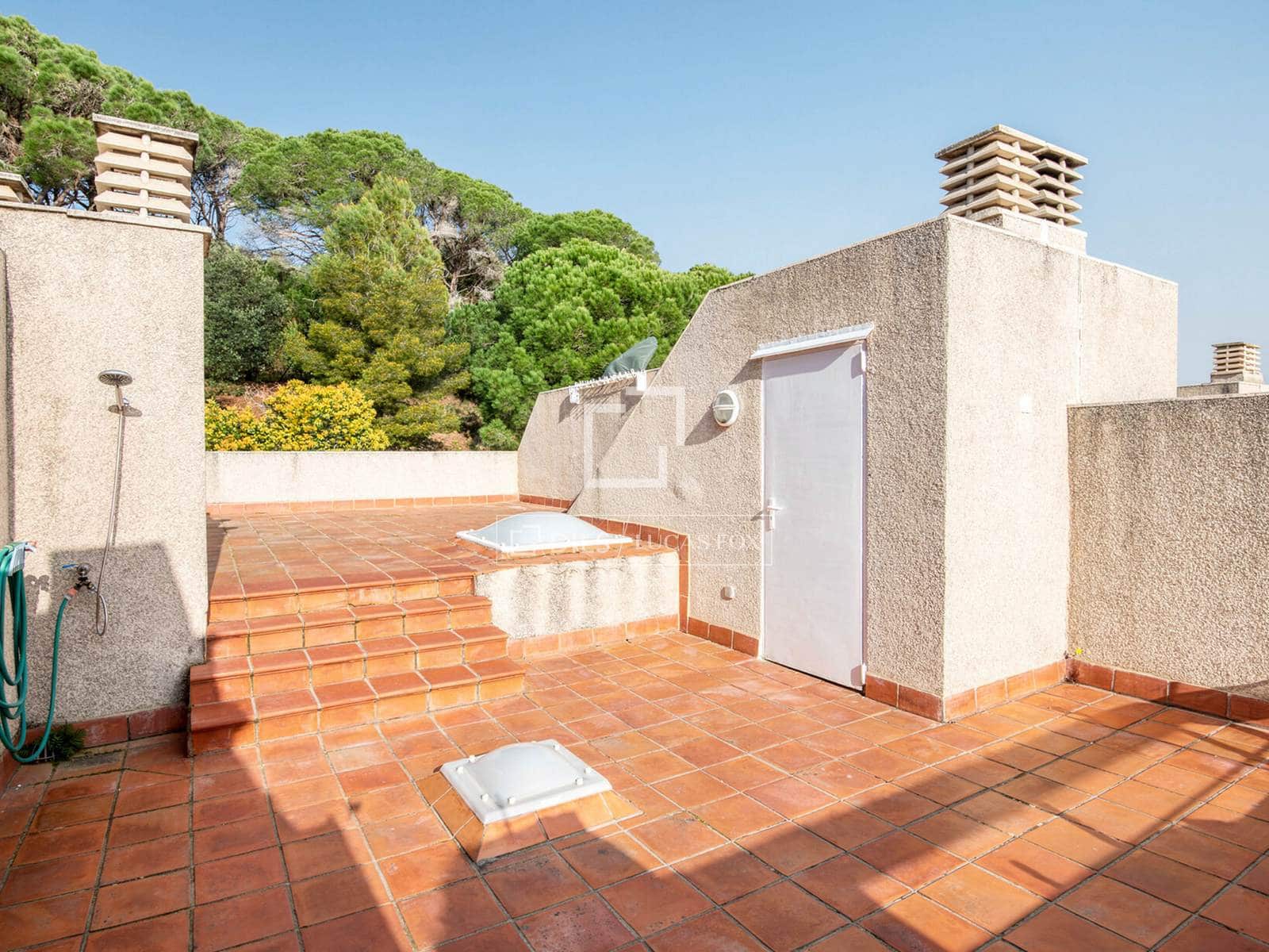3 bedroom Villa for sale in Sant Feliu de Guixols with pool garage - € 625,000 (Ref: 7976008)