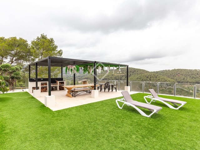 6 soveværelse Villa til salg i Torrelles de Llobregat med swimmingpool garage - € 1.490.000 (Ref: 7976013)