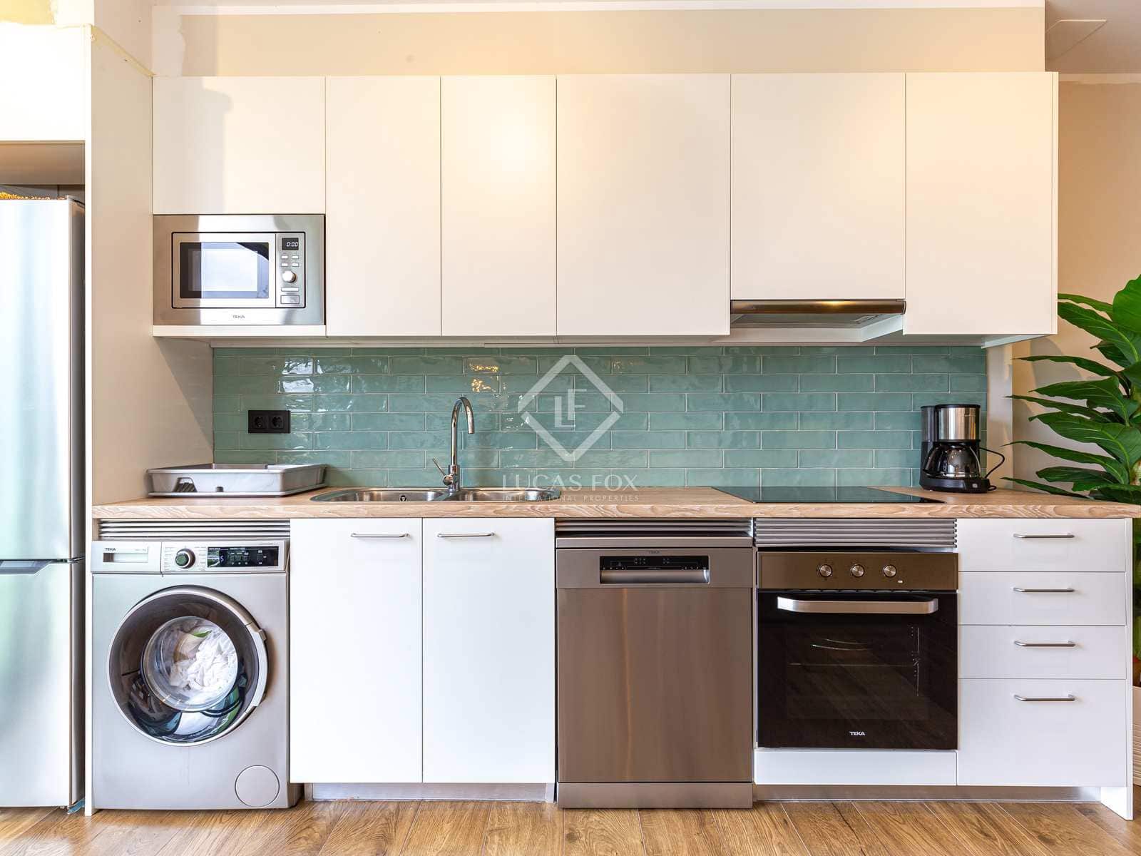 6 soveværelse Villa til salg i Torrelles de Llobregat med swimmingpool garage - € 1.490.000 (Ref: 7976013)