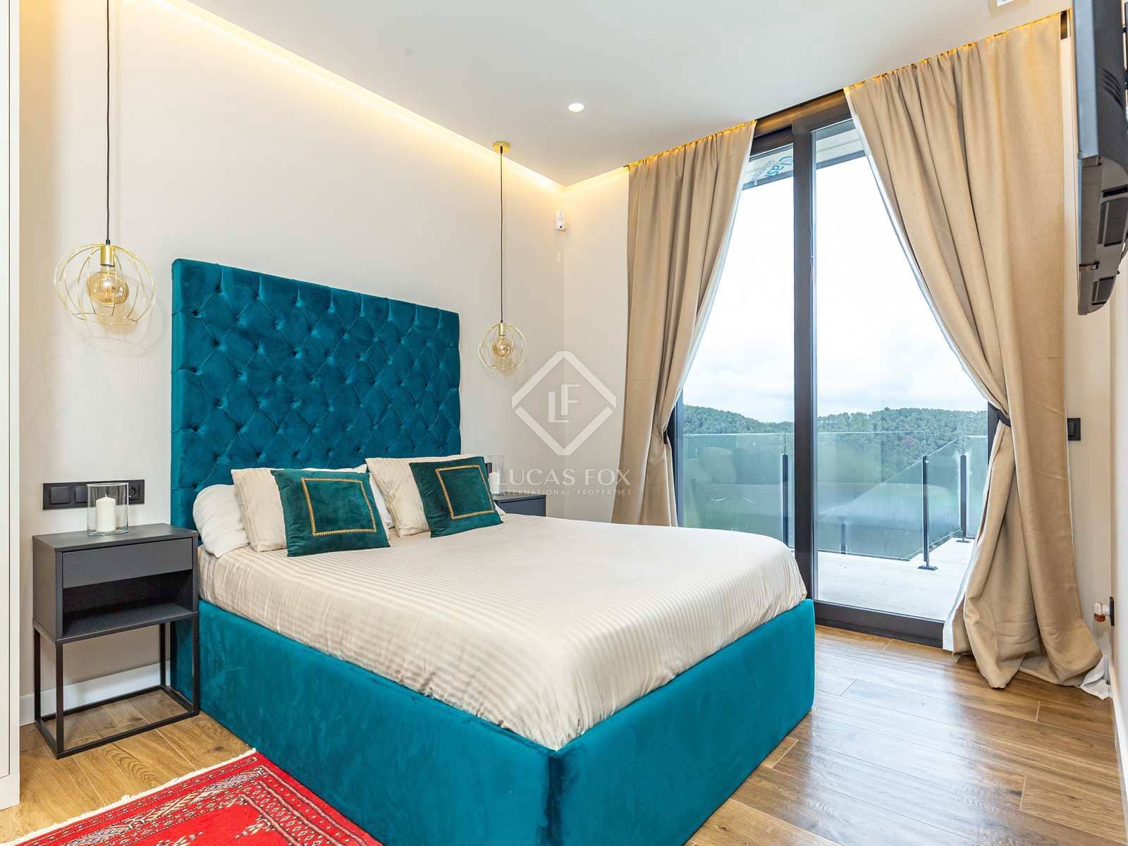 6 soveværelse Villa til salg i Torrelles de Llobregat med swimmingpool garage - € 1.490.000 (Ref: 7976013)