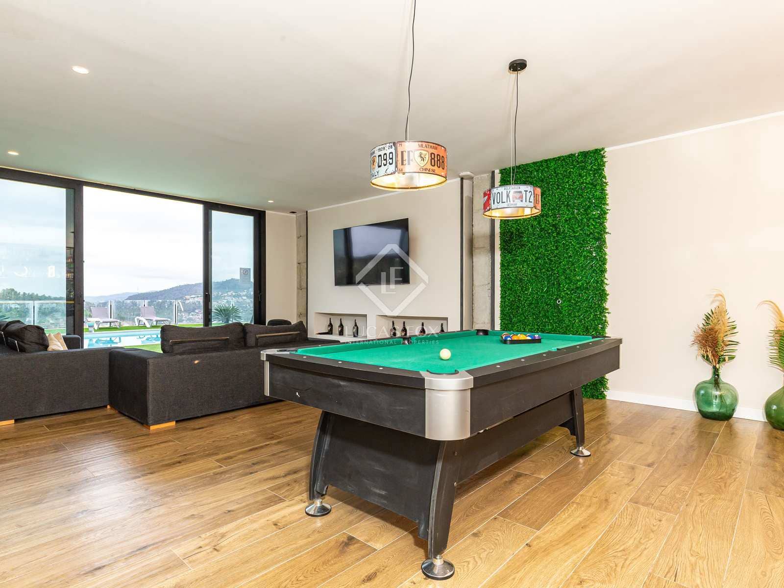 6 soveværelse Villa til salg i Torrelles de Llobregat med swimmingpool garage - € 1.490.000 (Ref: 7976013)