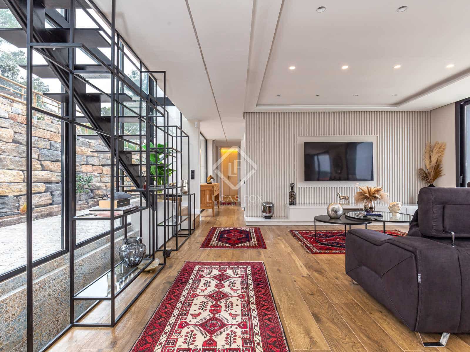 6 soveværelse Villa til salg i Torrelles de Llobregat med swimmingpool garage - € 1.490.000 (Ref: 7976013)