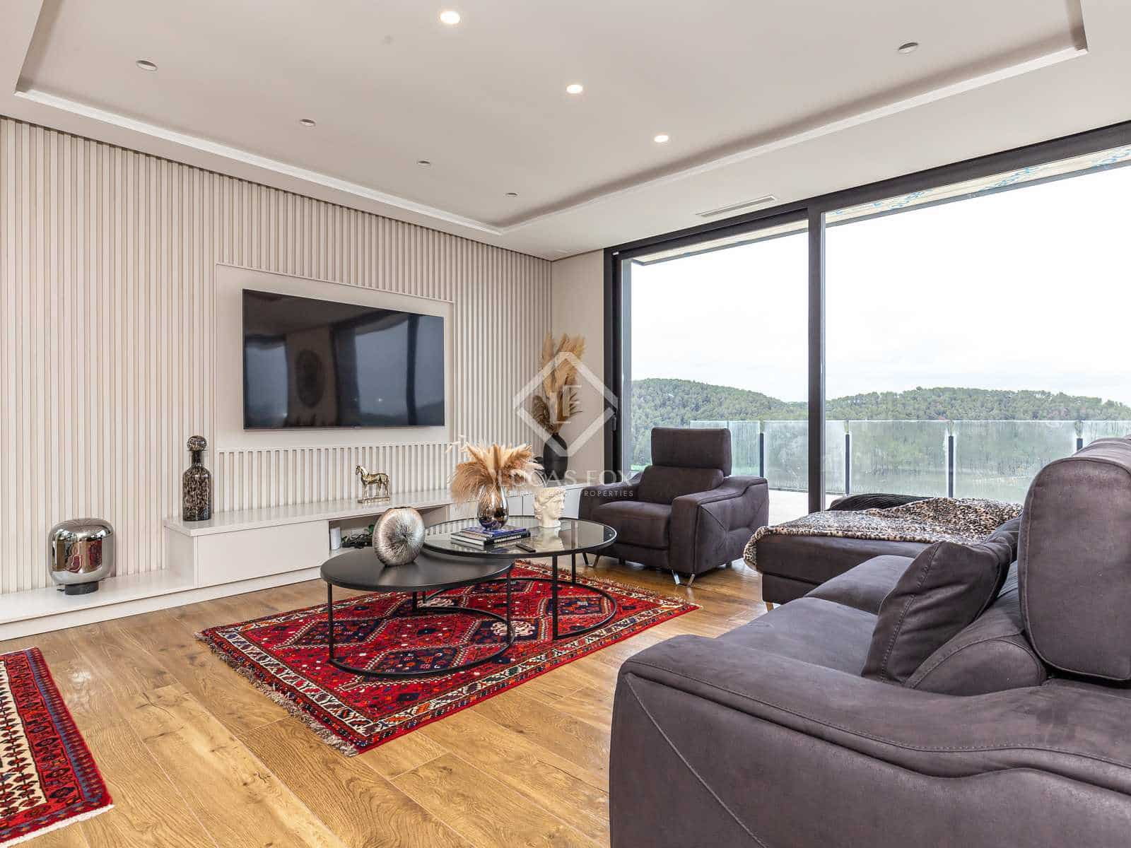 6 soveværelse Villa til salg i Torrelles de Llobregat med swimmingpool garage - € 1.490.000 (Ref: 7976013)