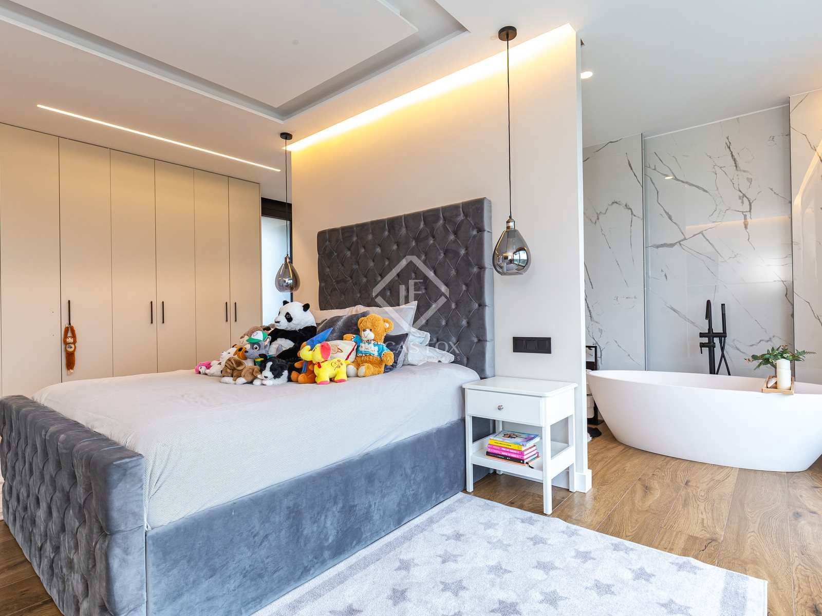 6 soveværelse Villa til salg i Torrelles de Llobregat med swimmingpool garage - € 1.490.000 (Ref: 7976013)