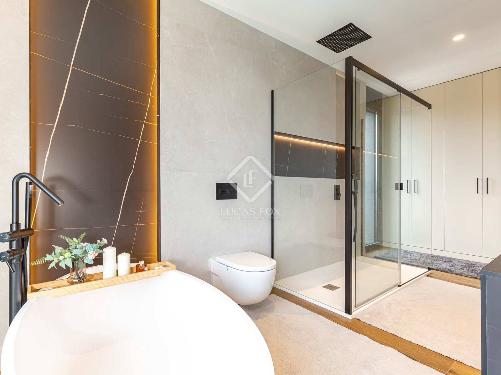 6 soveværelse Villa til salg i Torrelles de Llobregat med swimmingpool garage - € 1.490.000 (Ref: 7976013)